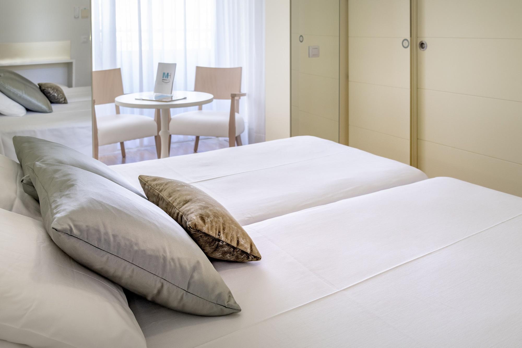 Mònica Hotel Cambrils Esterno foto